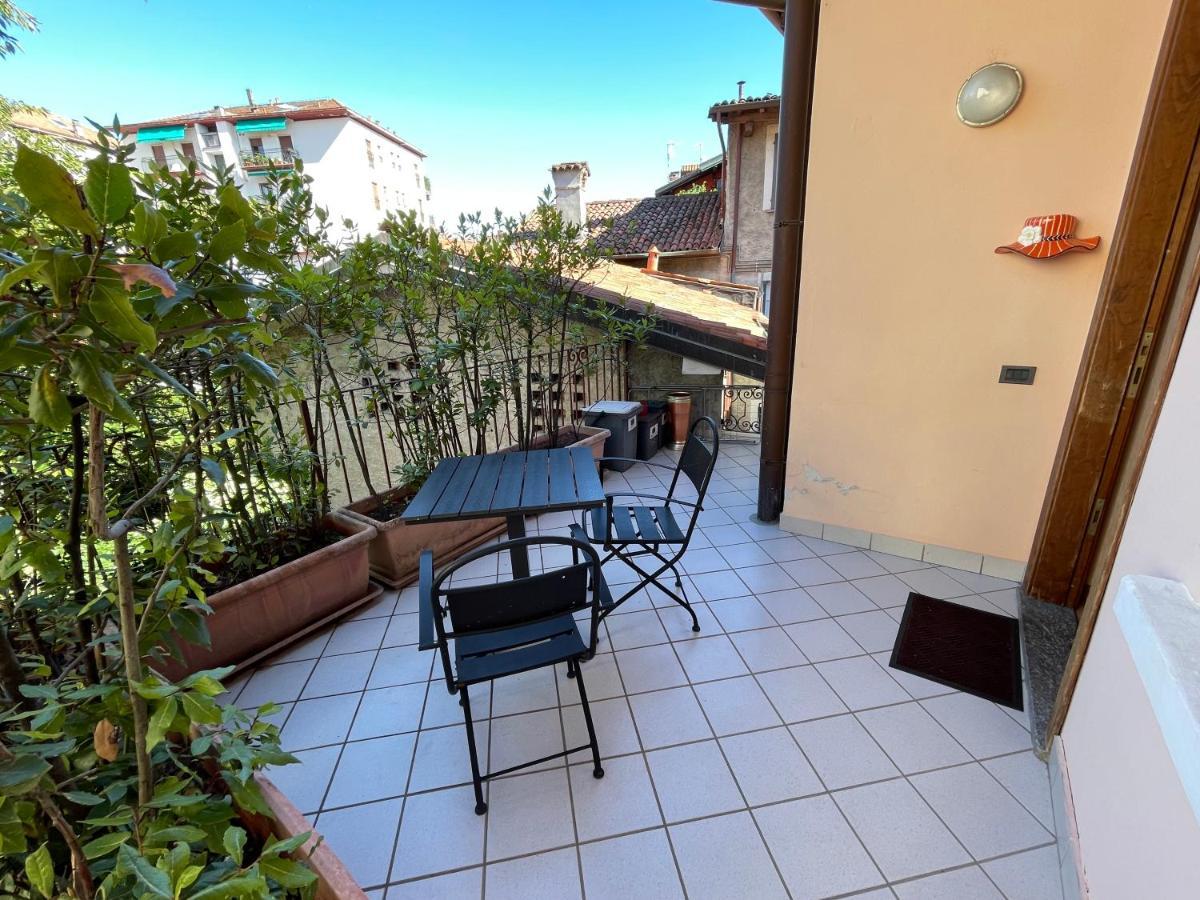 La Casa Dei Sogni Apartment Intra Luaran gambar