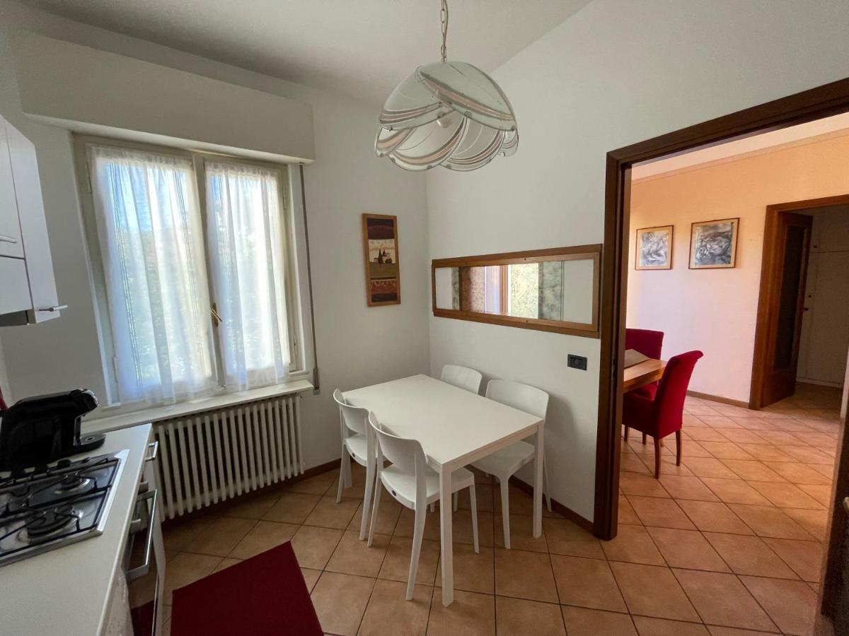La Casa Dei Sogni Apartment Intra Luaran gambar